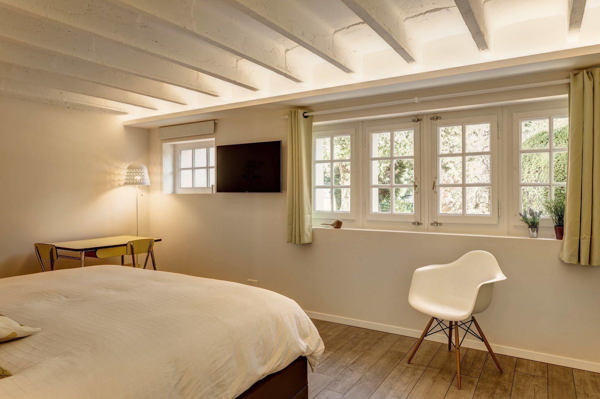 Le Jour Et La Nuit Bed & Breakfast Geneva Exterior photo